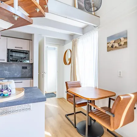 Apartmán Plevierstraat 3a *