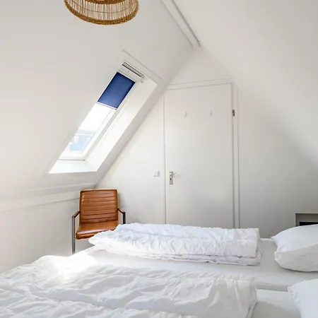 Plevierstraat 3a Apartamento